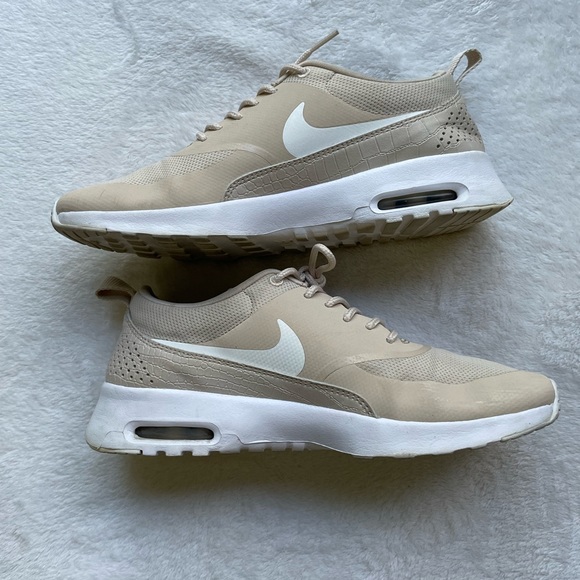 Nike
WMNS Air Max Thea Oatmeal/sail-white - Picture 4 of 8